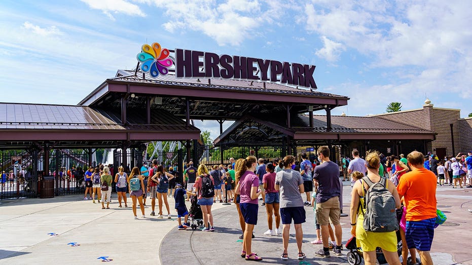 Beloved theme park's summer opening thrown into doubt as workers threaten strike Schools Australia